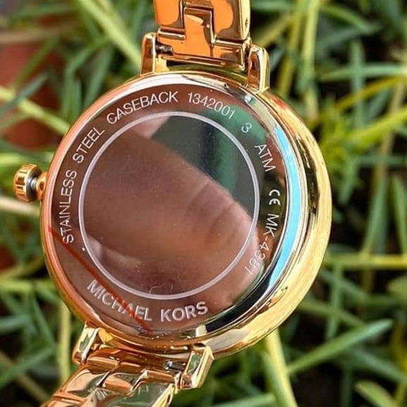 Michael Kors Gold watch - Picture 5 of 6
